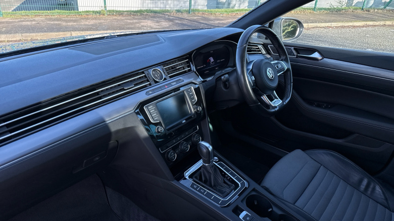 Volkswagen Passat 2.0 TDI R-Line 5dr DSG [Panoramic Roof] Diesel Estate